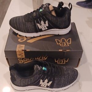 SALMING QUEST SHOE WOMEN'S SZ 9 SHOES NWB